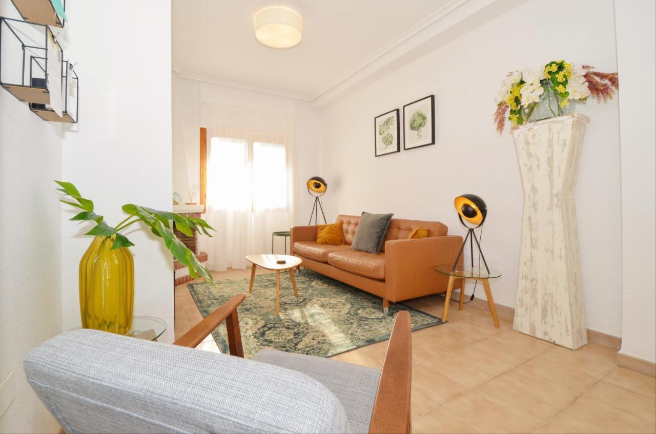 Punta Prima Pleasure With Private Parking In A Gated Community Close To The Beach Торевиеха Екстериор снимка