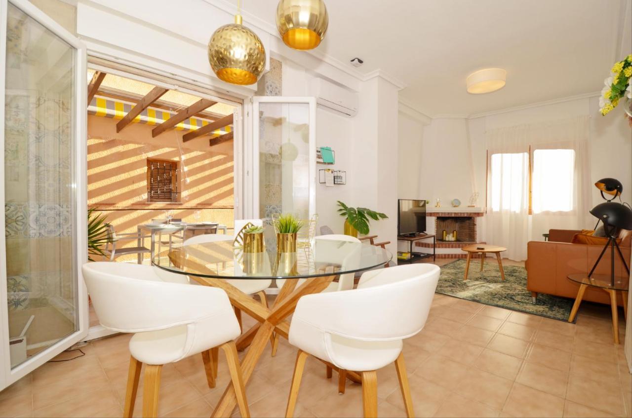 Punta Prima Pleasure With Private Parking In A Gated Community Close To The Beach Торевиеха Екстериор снимка