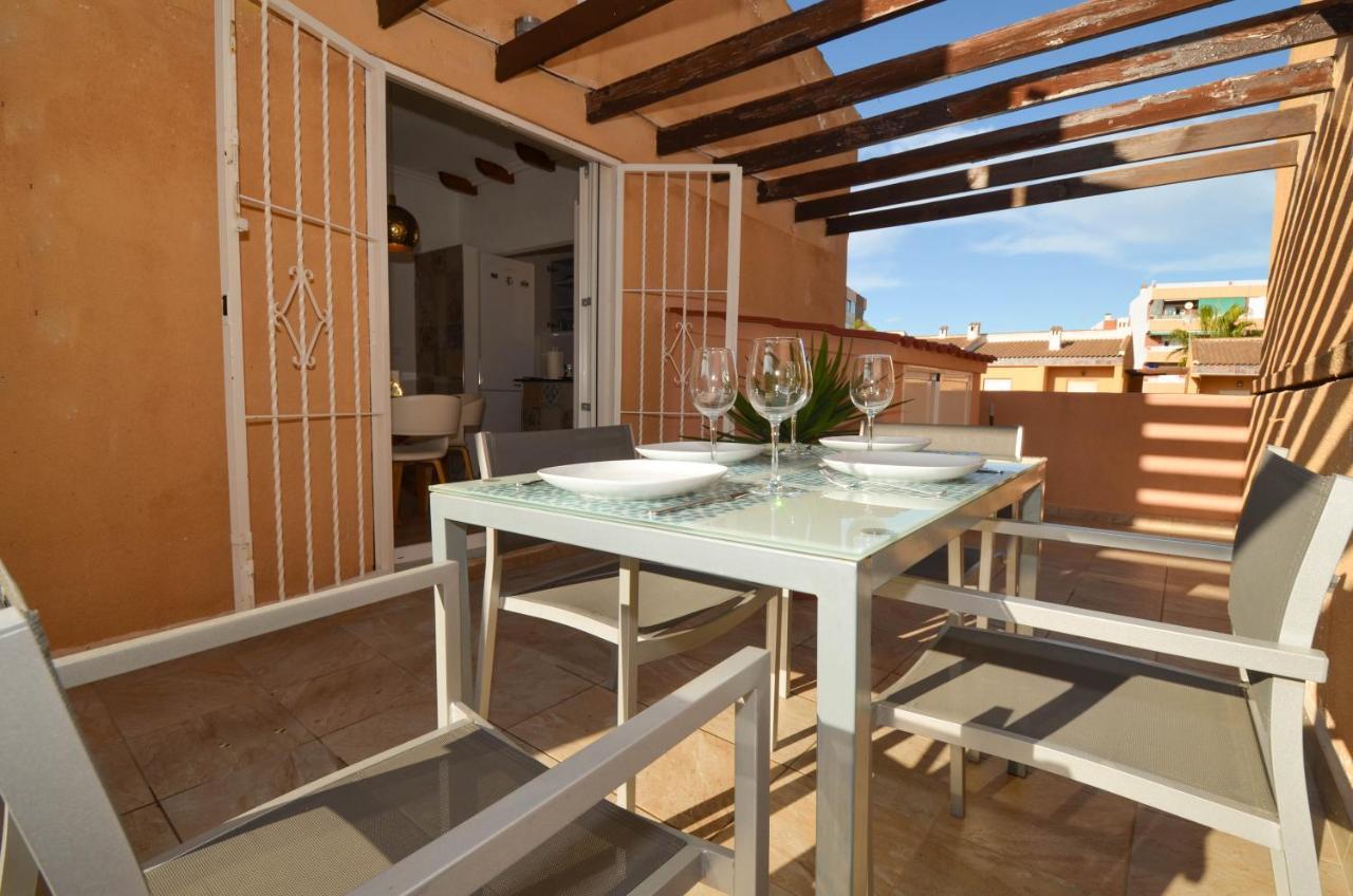 Punta Prima Pleasure With Private Parking In A Gated Community Close To The Beach Торевиеха Екстериор снимка